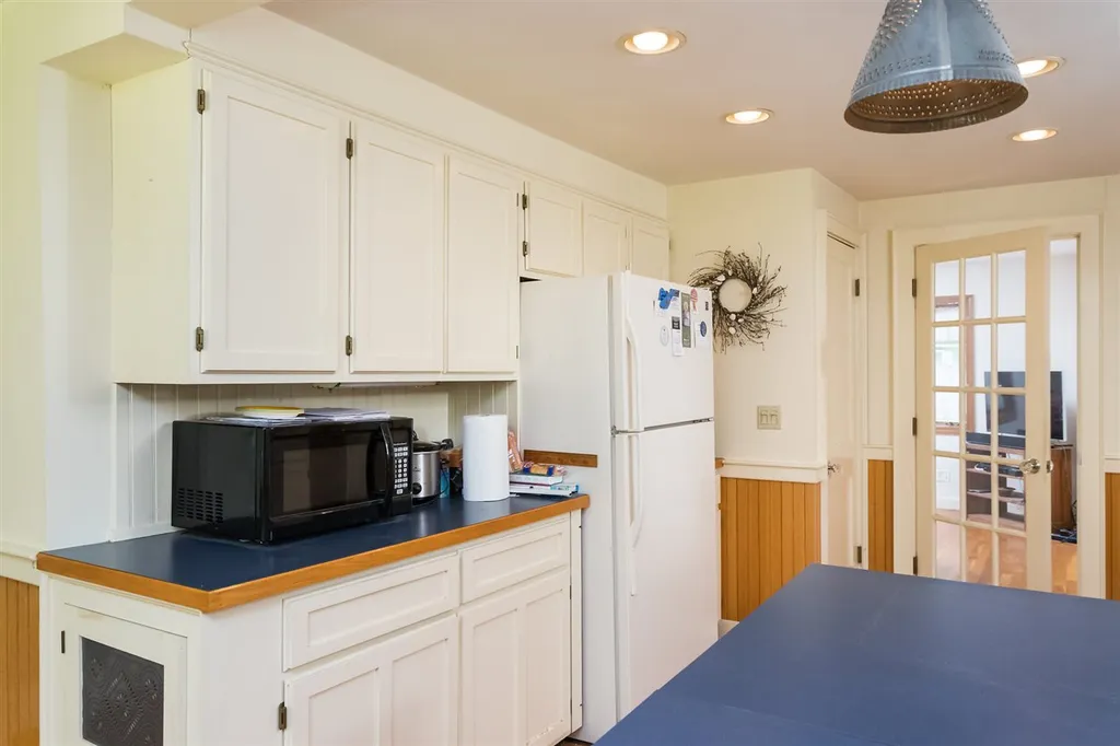 413 Colonial Drive Portsmouth NH 03801