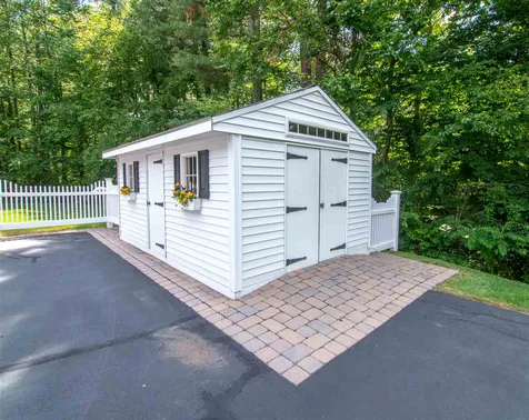 54 Tidewater Farm Road Greenland NH 03840
