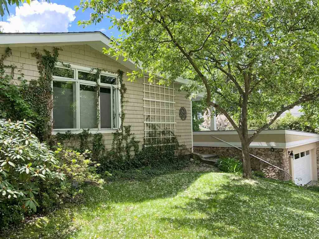 84 Ridgewood Drive Burlington VT 05401