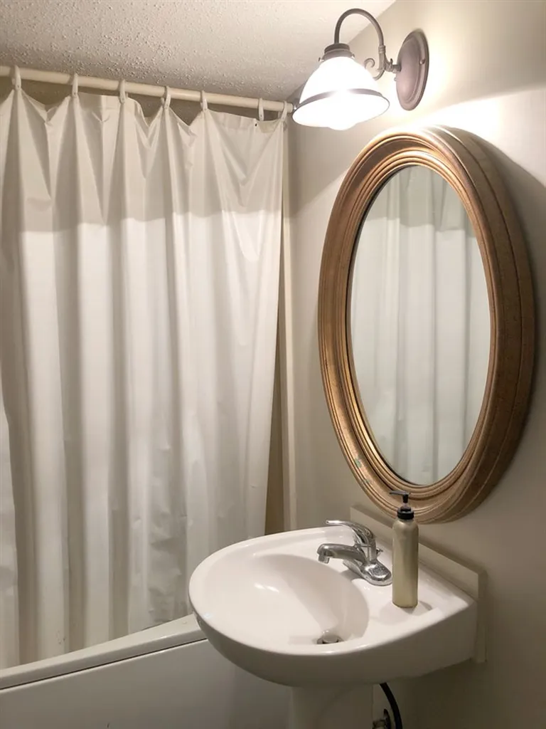 84 Ridgewood Drive Burlington VT 05401
