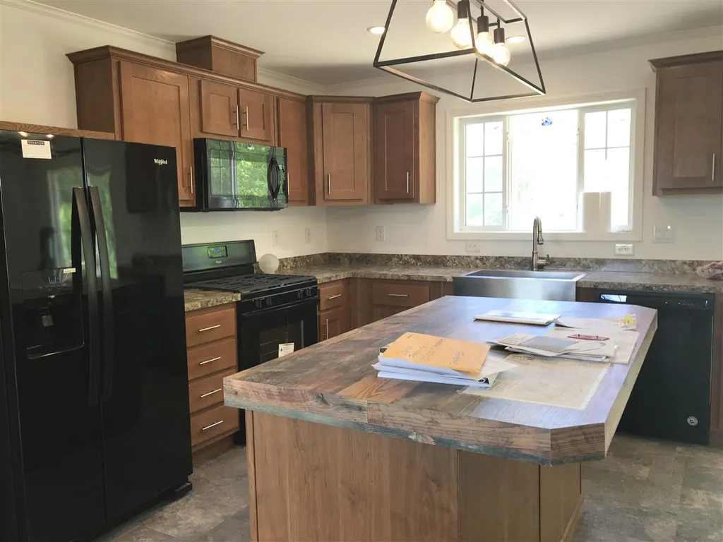 1117 Hunt Road New Haven VT 05472