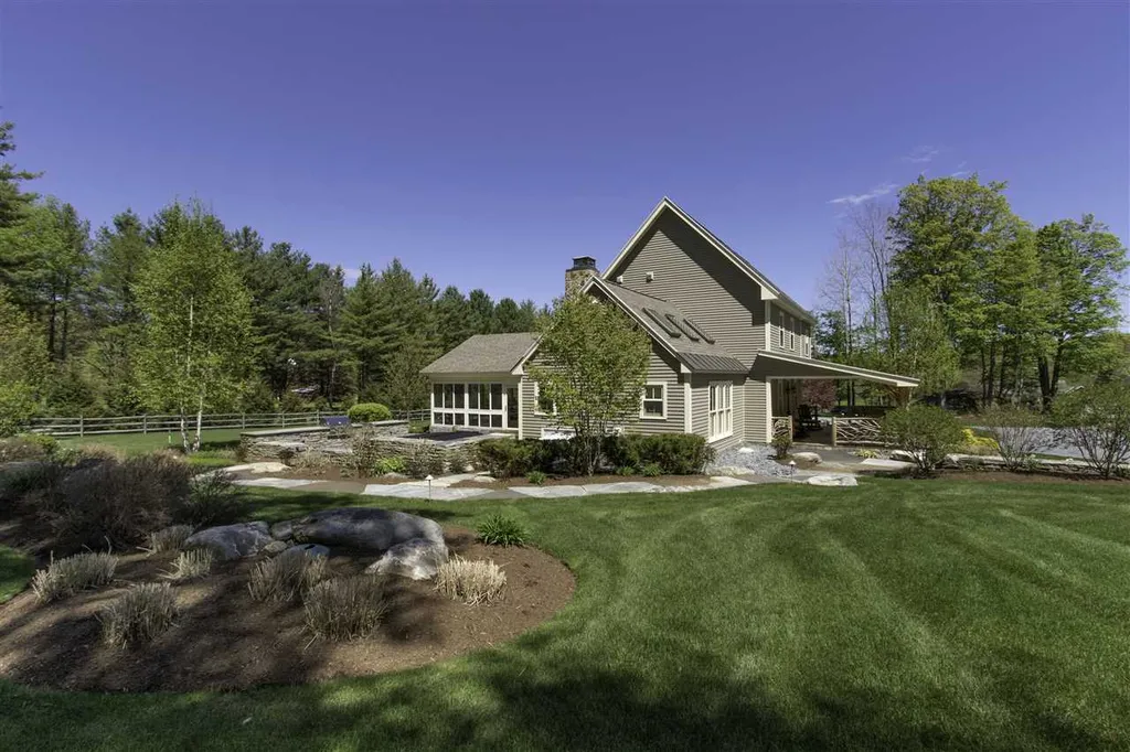 776 Mcnamara Road Dorset VT 05251