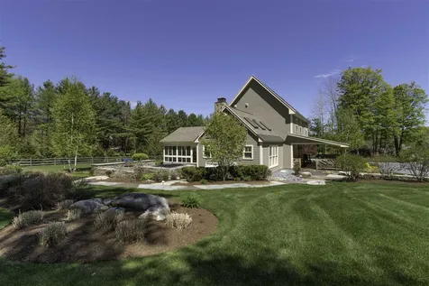 776 Mcnamara Road Dorset VT 05251