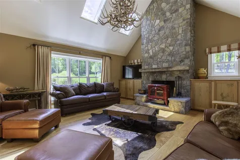776 Mcnamara Road Dorset VT 05251