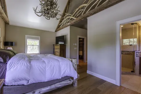 776 Mcnamara Road Dorset VT 05251