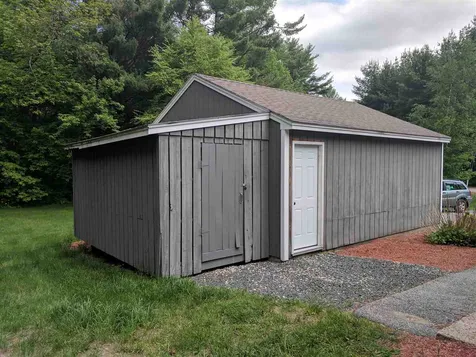 7 Campbell Drive Litchfield NH 03052