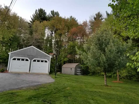 7 Campbell Drive Litchfield NH 03052