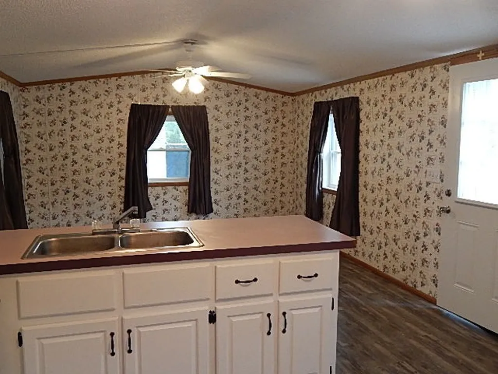 72 Depot Road Epping NH 03042