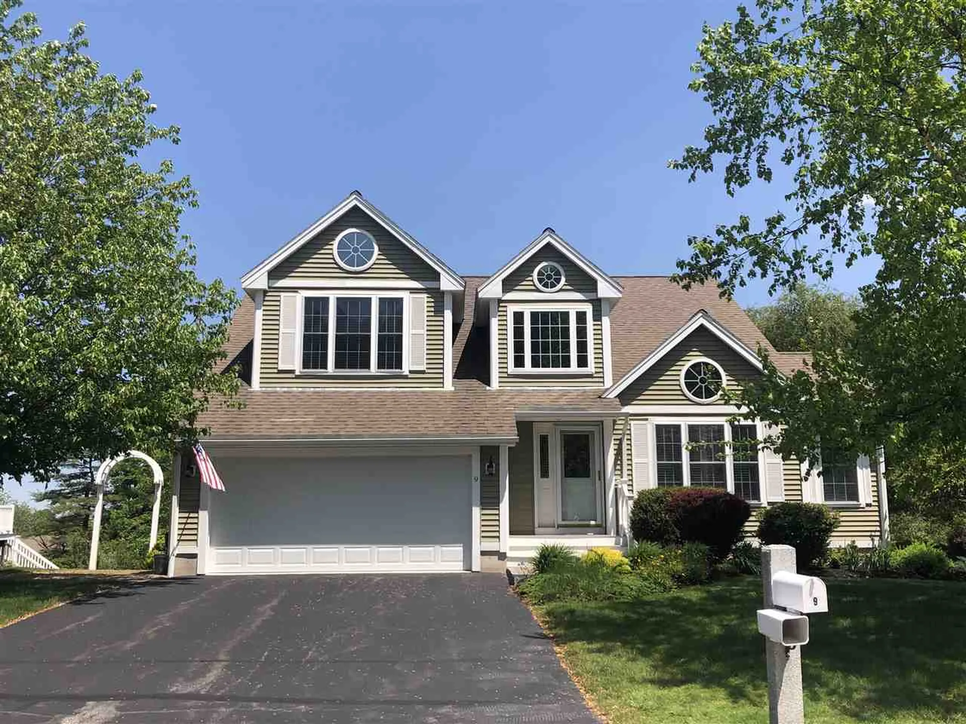 9 Saint Andrews Circle Dover NH 03820