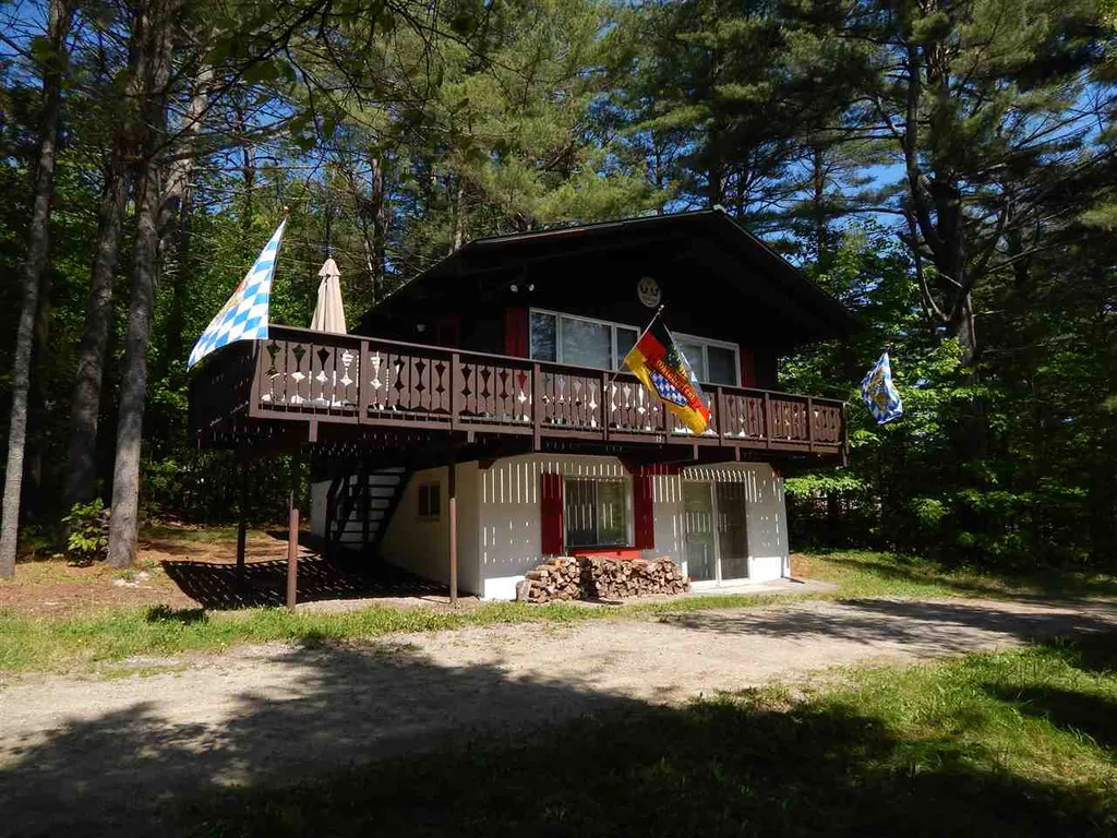 13 Gerald Drive Newbury NH 03255