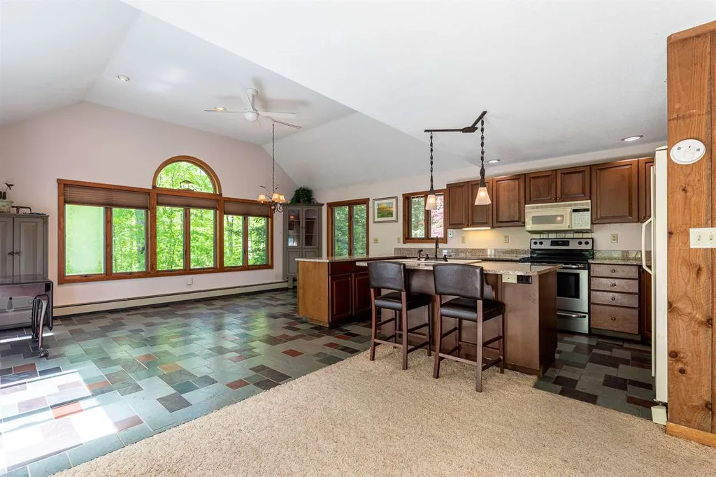 59 Brookridge Drive Grantham NH 03753