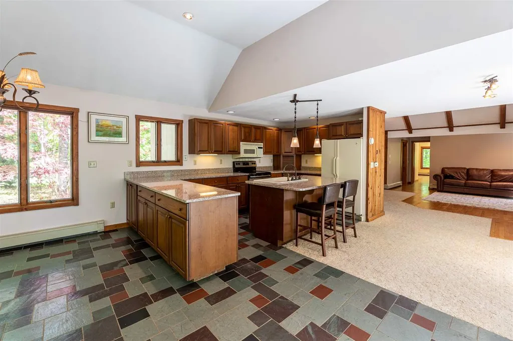 59 Brookridge Drive Grantham NH 03753