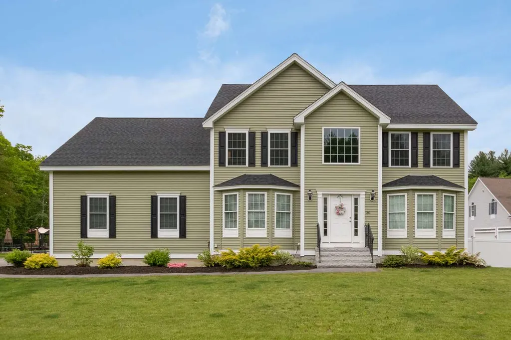 30 Silver Brook Road Salem NH 03079