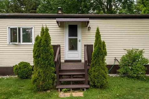 31 Beatrice Street Danville NH 03819