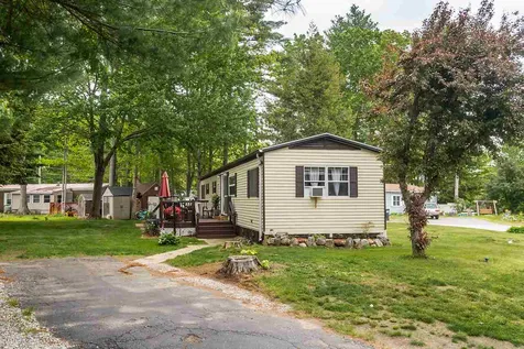 31 Beatrice Street Danville NH 03819