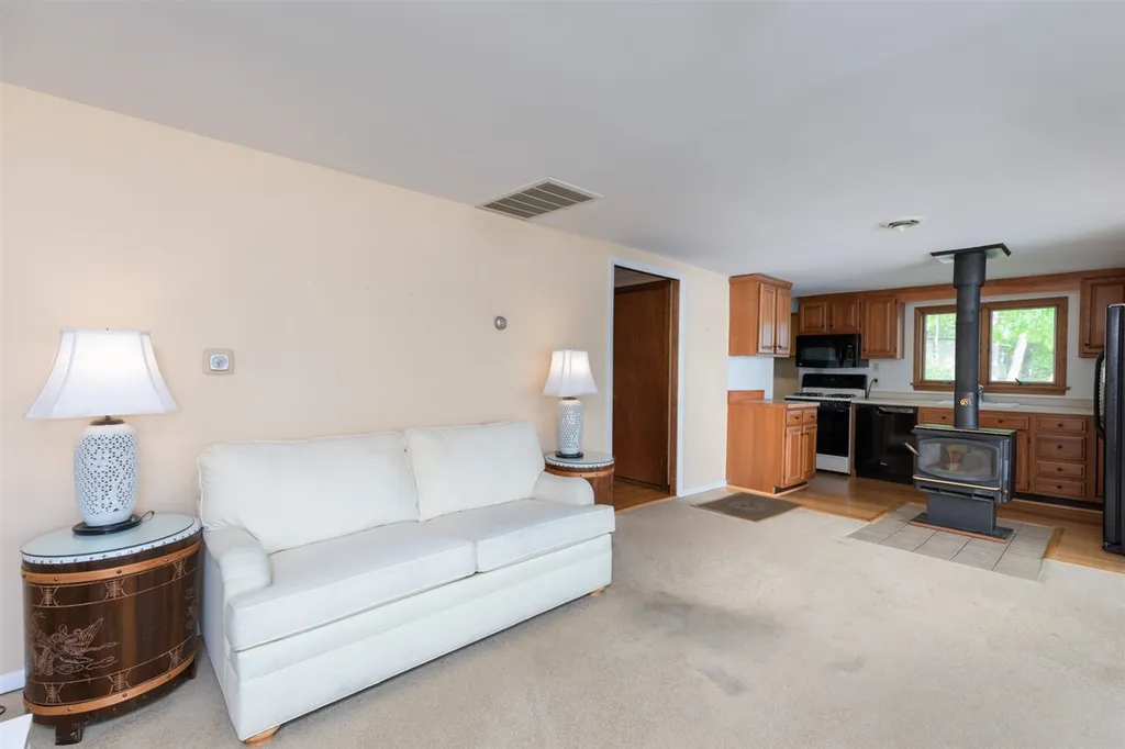 14 Staigers Lane Lee NH 03861