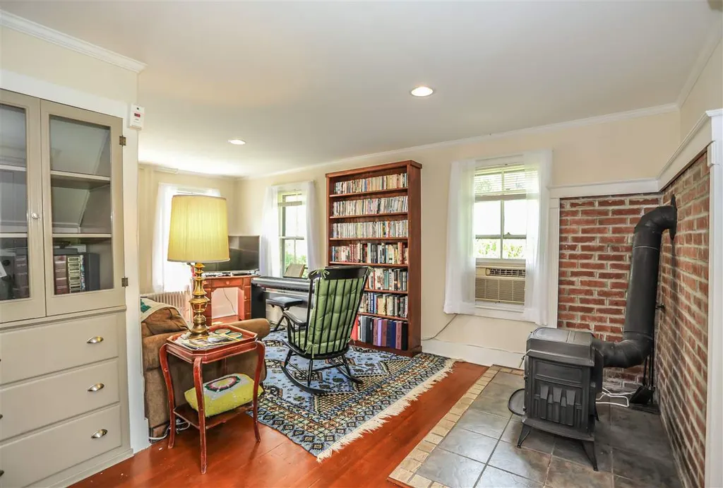 27 High Street Greenville NH 03048