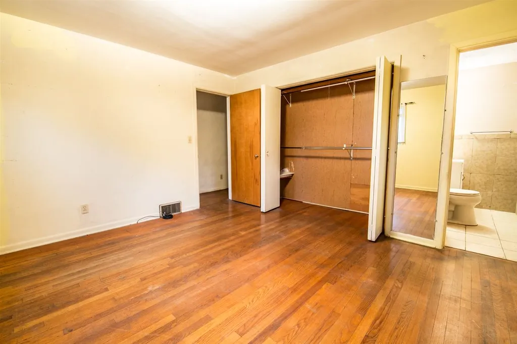 83 Bittersweet Lane Burlington VT 05401