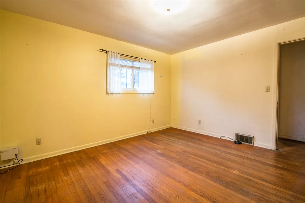 83 Bittersweet Lane Burlington VT 05401