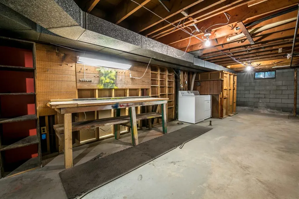 83 Bittersweet Lane Burlington VT 05401