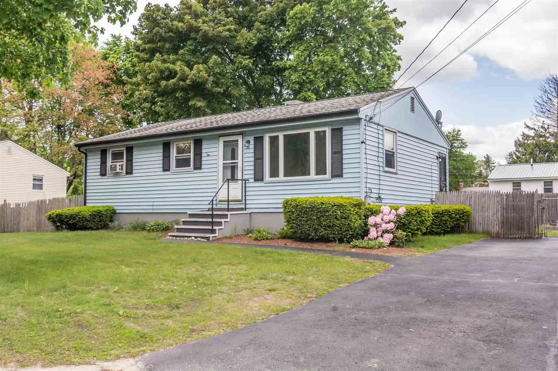 297 Main Dunstable Road Nashua NH 03062