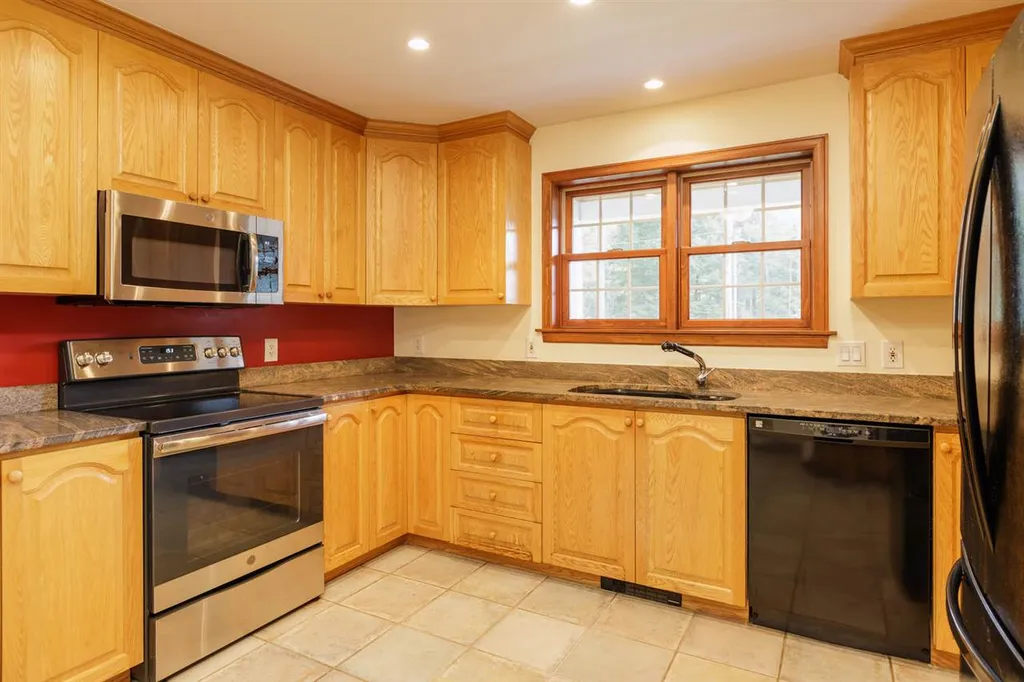 1 Autumn Lane Wolfeboro NH 03894