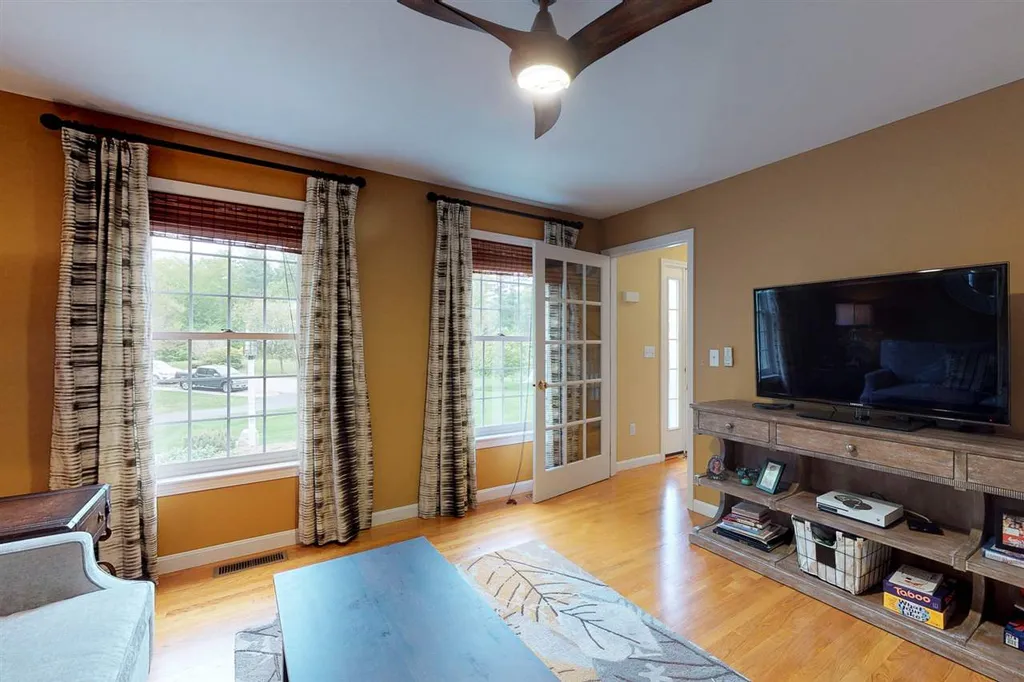 6 Blackford Drive Exeter NH 03833