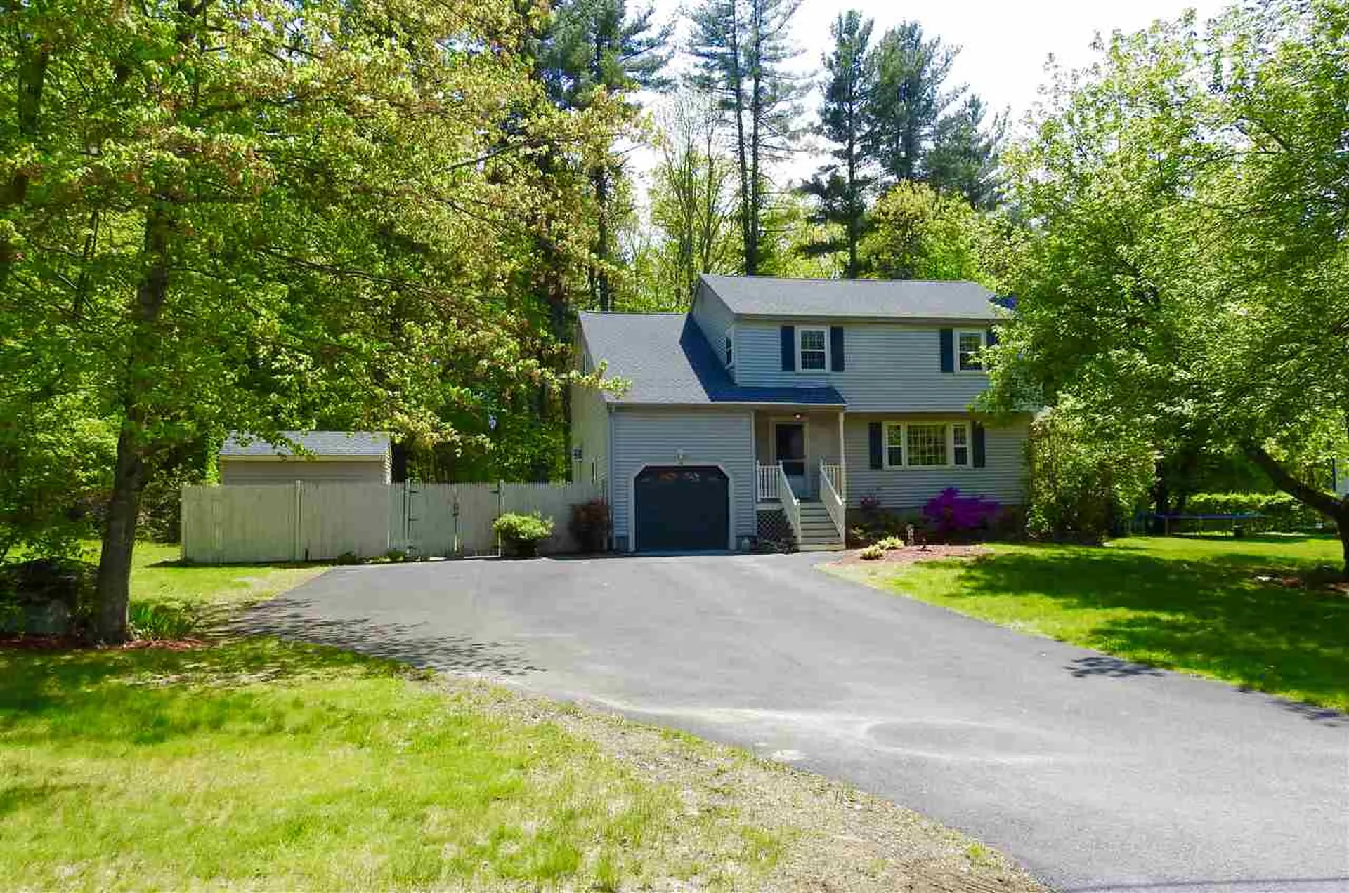 12 Tammy Street Salem NH 03079-3244
