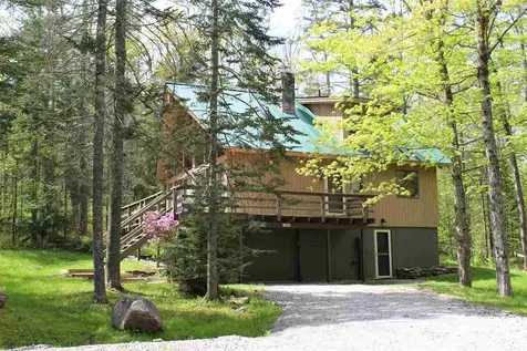 25 Middle Road Weston VT 05161