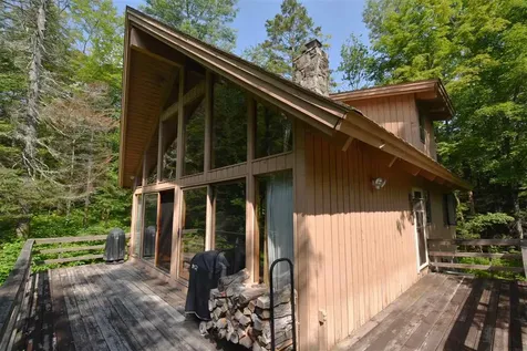 25 Middle Road Weston VT 05161