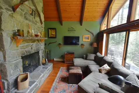25 Middle Road Weston VT 05161