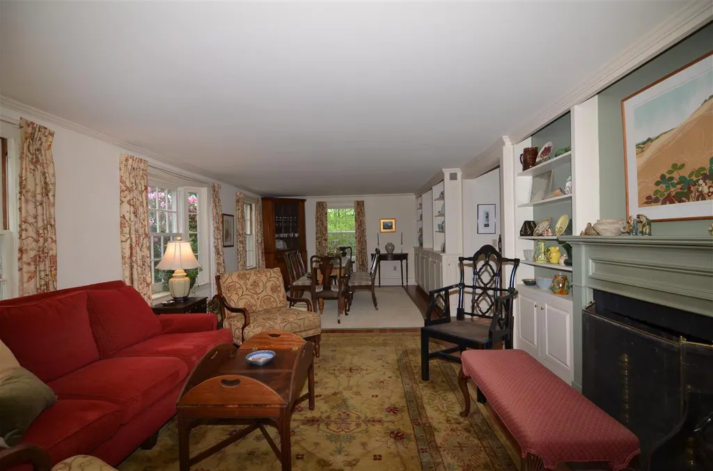 105 Sutton Road New London NH 03257