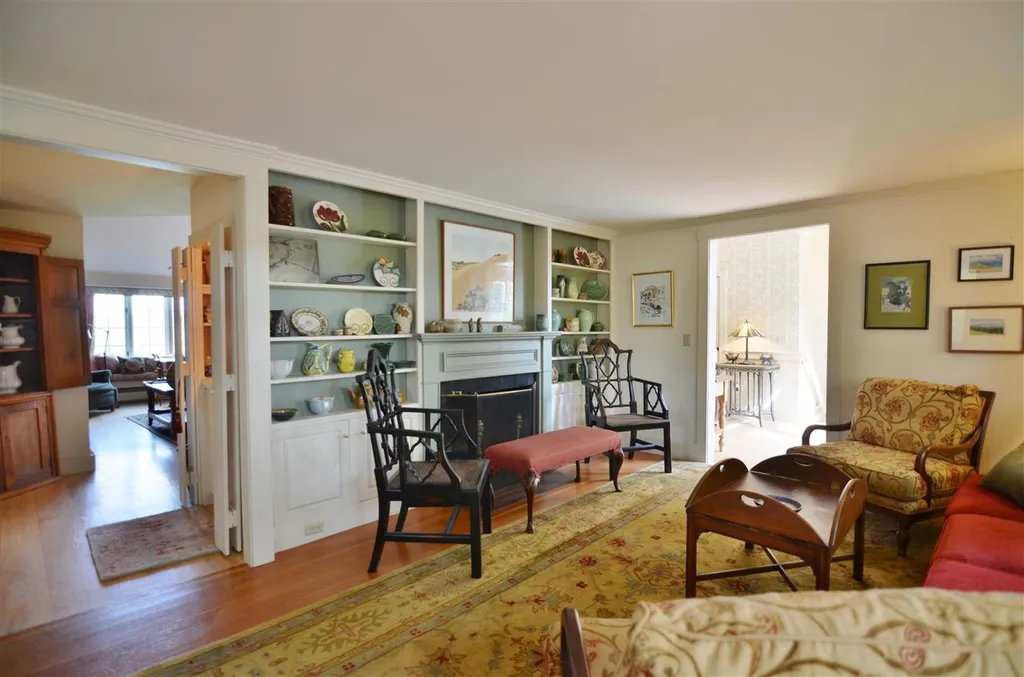 105 Sutton Road New London NH 03257