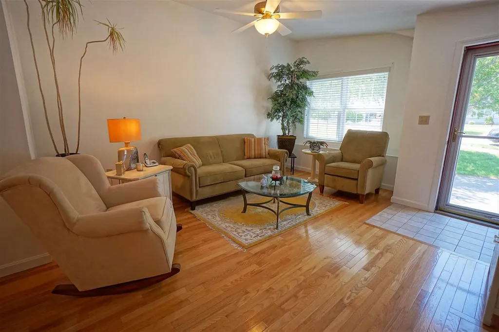 38 Rainbow Drive Londonderry NH 03053