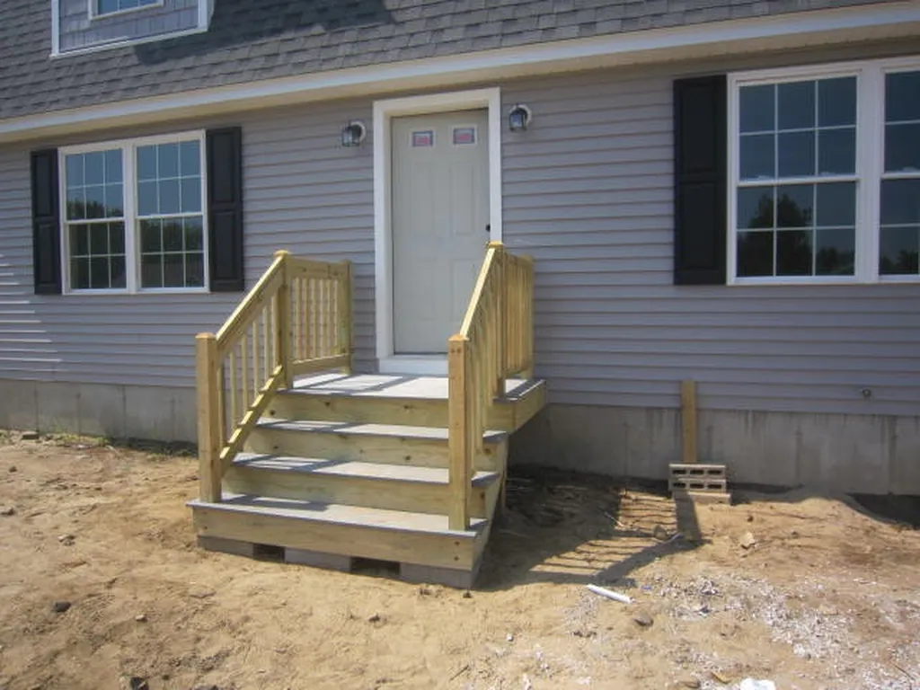 6 Carole Court Rochester NH 03868
