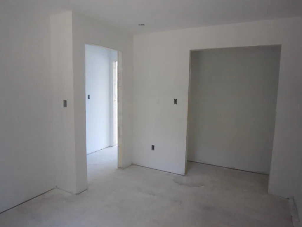 6 Carole Court Rochester NH 03868