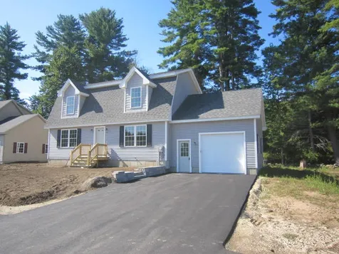 6 Carole Court Rochester NH 03868
