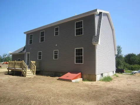 6 Carole Court Rochester NH 03868