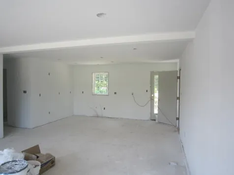 6 Carole Court Rochester NH 03868