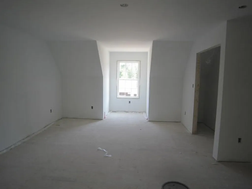 2 Carole Court Rochester NH 03868