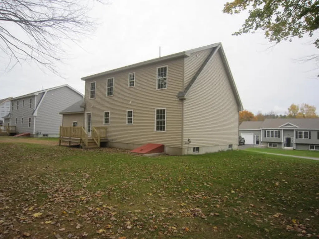 2 Carole Court Rochester NH 03868