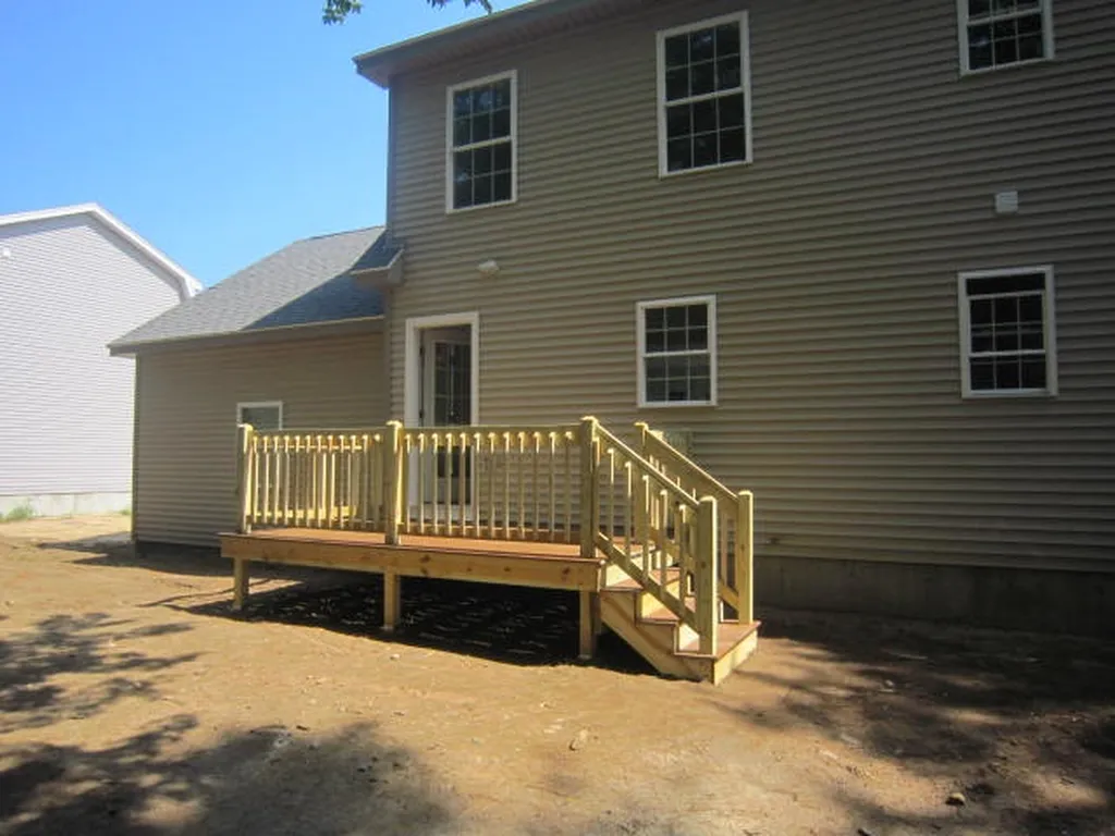 2 Carole Court Rochester NH 03868