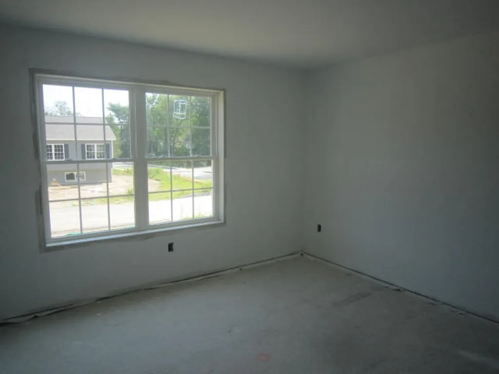 2 Carole Court Rochester NH 03868
