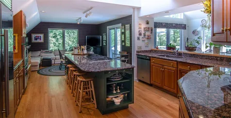322 Allen Family Road Hartford VT 05059