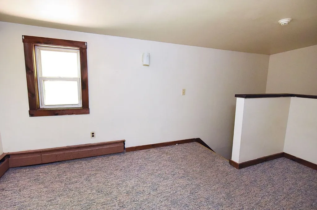 105 Main Street Raymond NH 03077