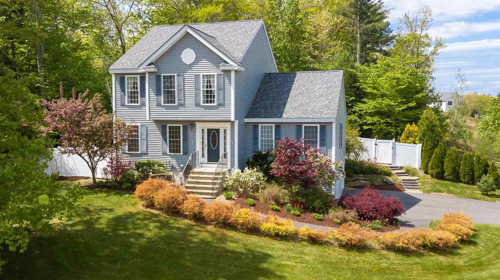 2 Fox Run Road Raymond NH 03077