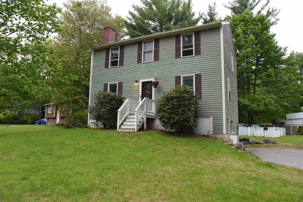 18 Dorothy Drive Epping NH 03042