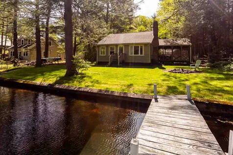 9 Cove Road East Kingston NH 03827