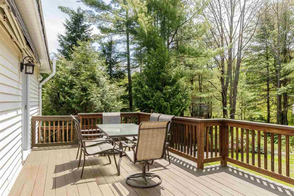 11 Anagance Lane Wolfeboro NH 03894