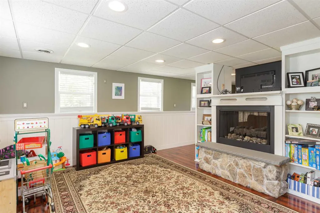 11 Anagance Lane Wolfeboro NH 03894